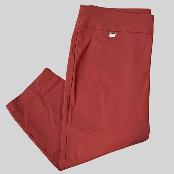 Alfani Burgundy Tummy Control Capri nwt - Picture 2 of 2